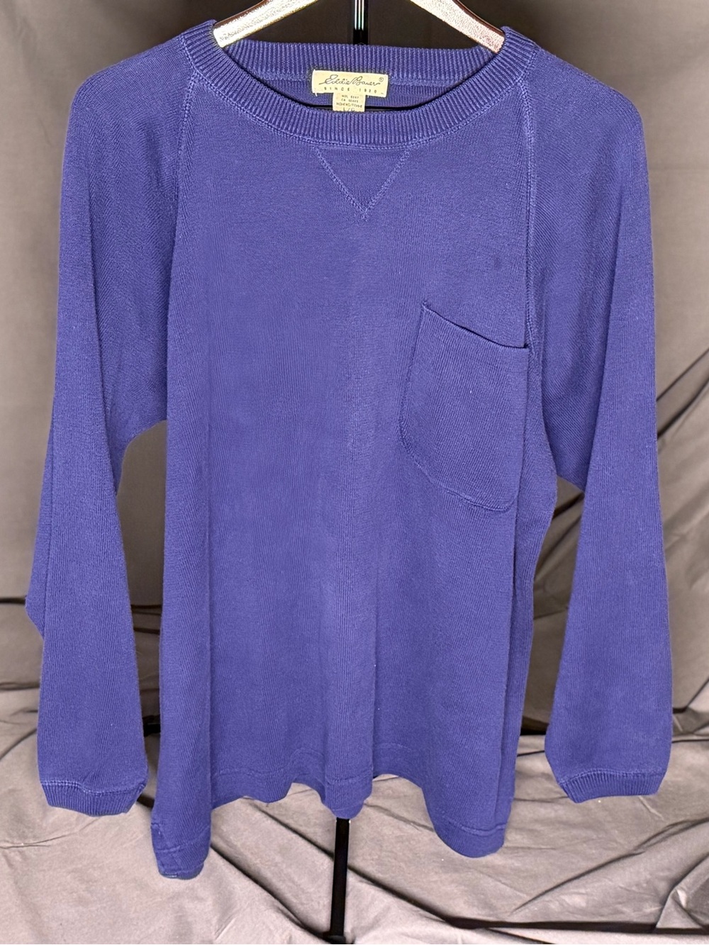 Vintage Eddie Bauer Women’s Cotton Knit Crewneck Sweater Size Large in Navy Blue
